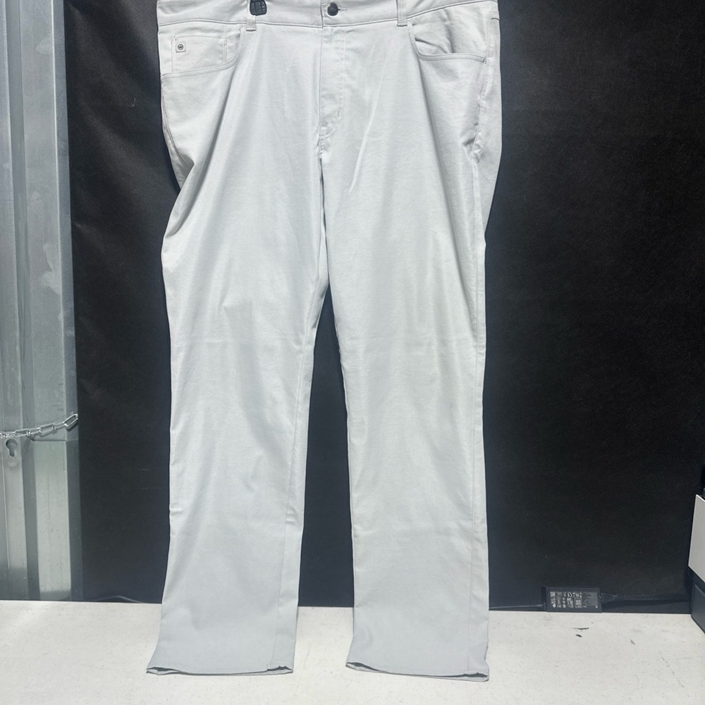 PETER MILLAR 5-Pocket Pants size 38 x 32, Chino Light Gray Stretch Cotton